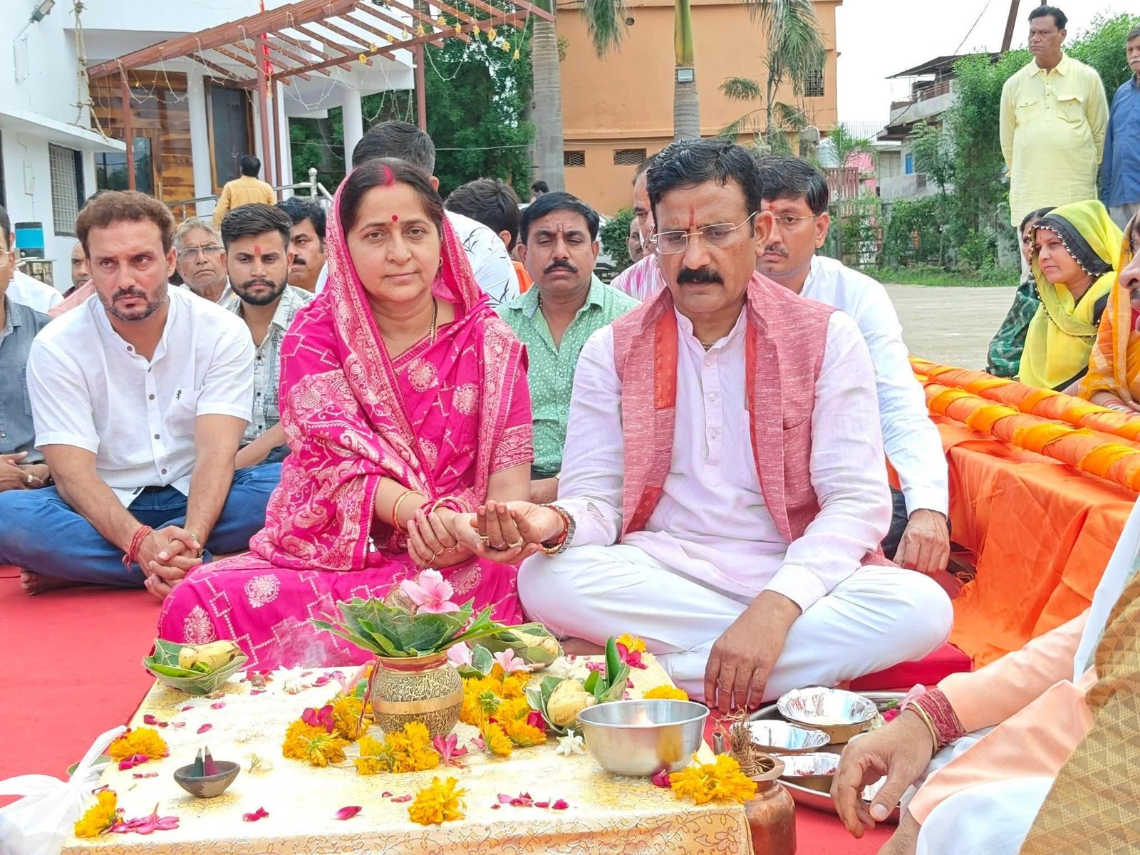 डॉ अनिल कुमार तिवारी