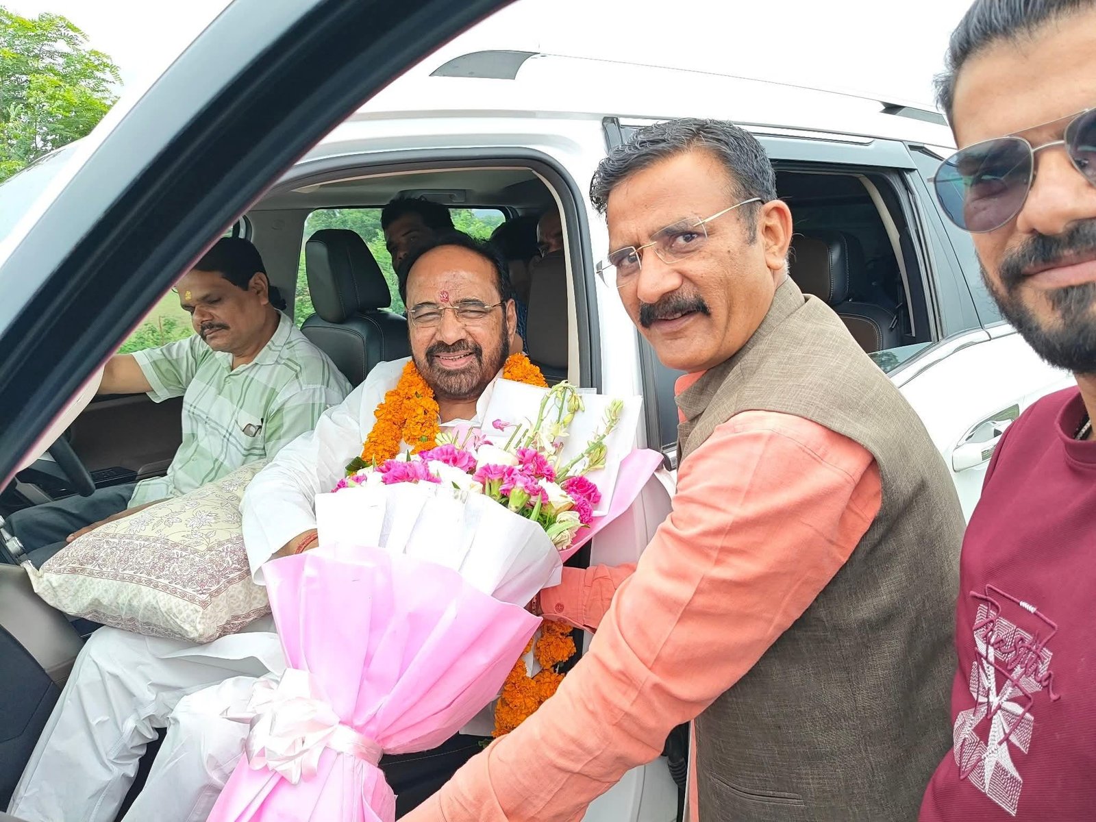 डॉ अनिल तिवारी